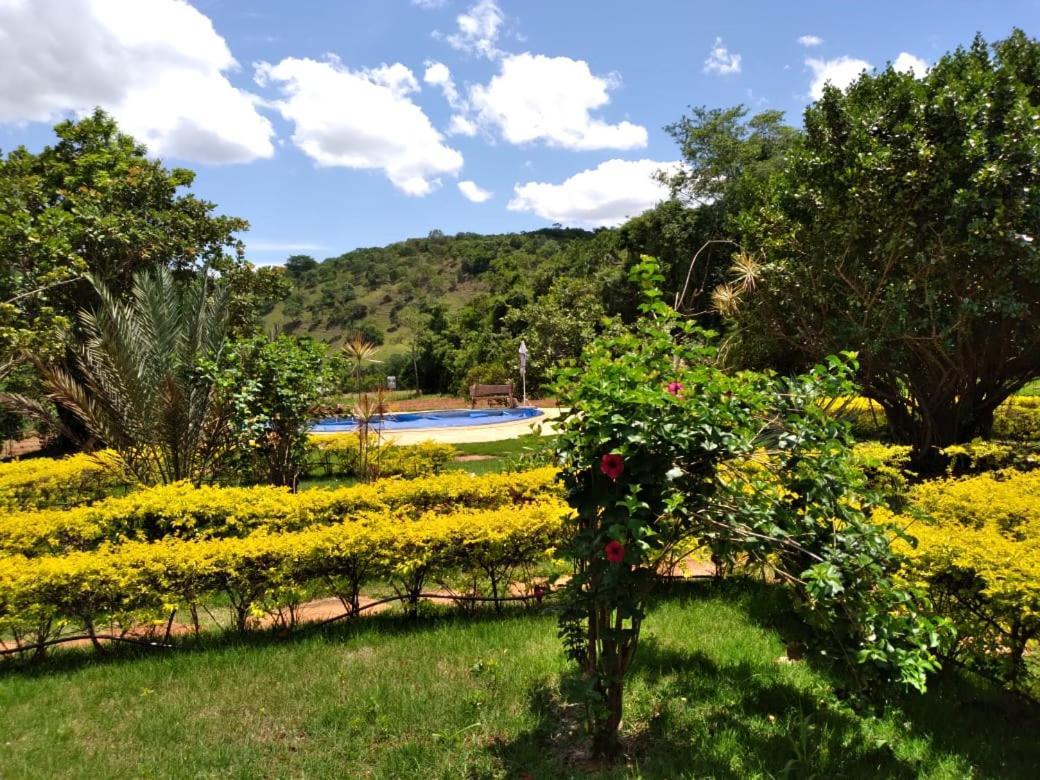 Hotel Pousada Carmel Garden Pirenópolis Exterior foto